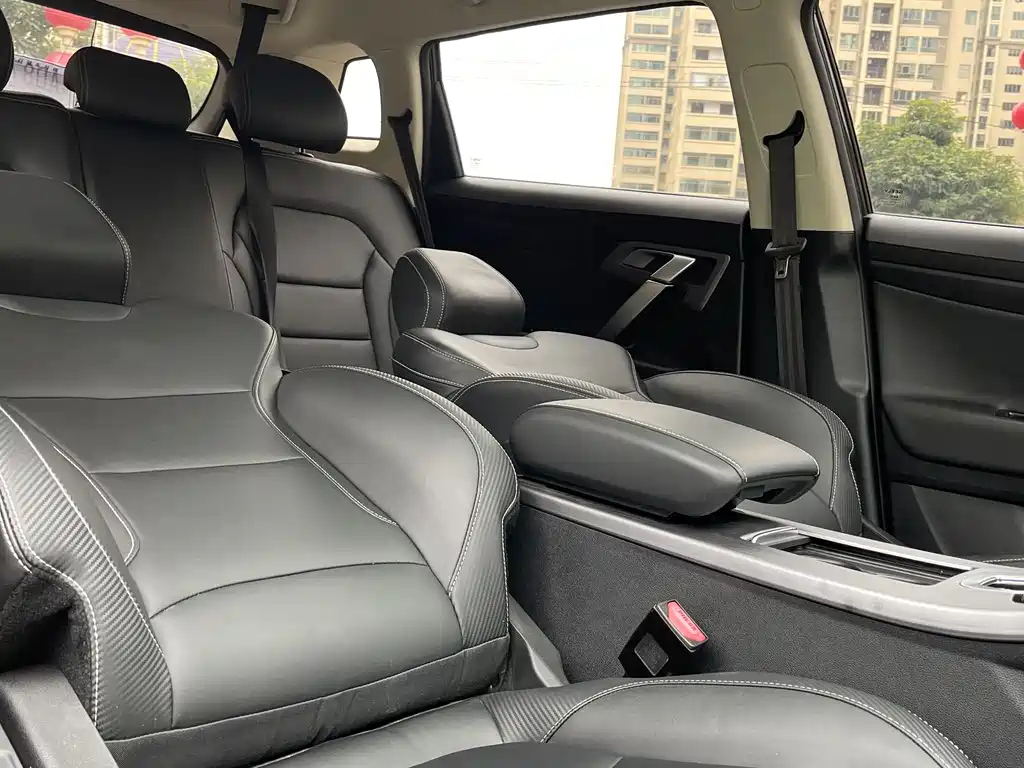 GEELY AUTO BOYUE 2021
