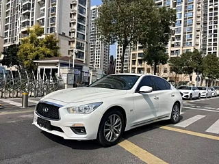 Заказать INFINITI Q50L