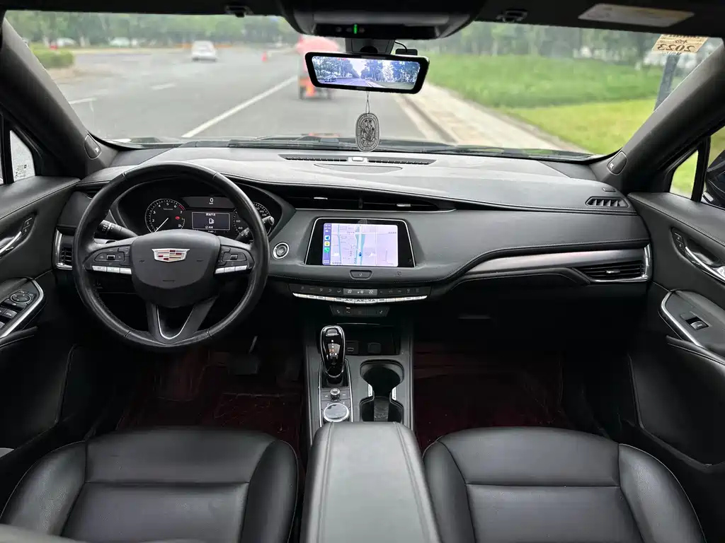 CADILLAC XT4 2021