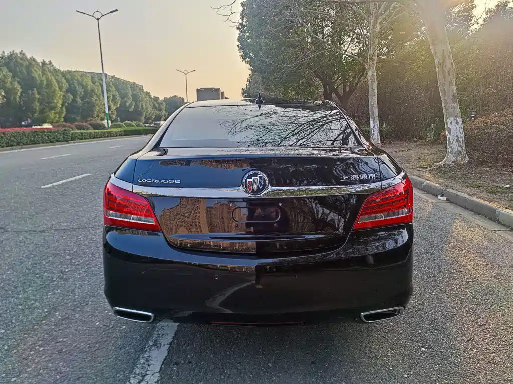 BUICK LACROSSE 2015