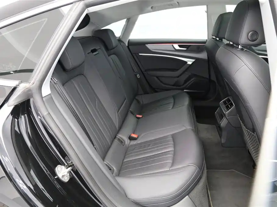 AUDI A7 2021