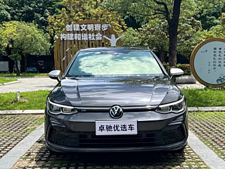 VOLKSWAGEN GOLF 2021