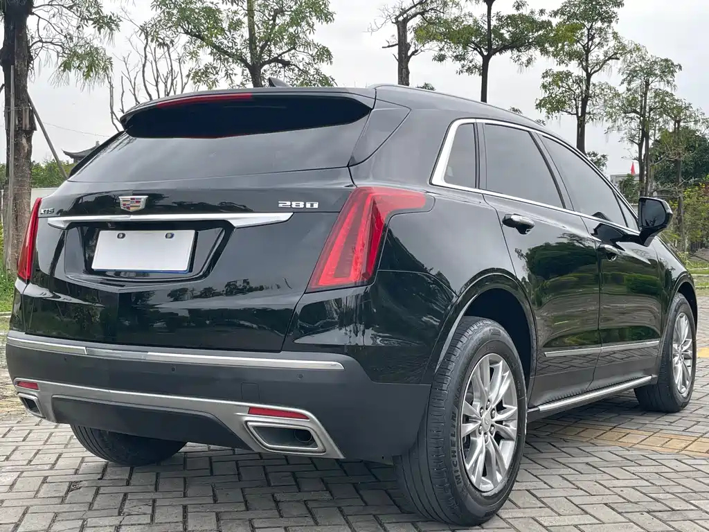 CADILLAC XT5 2021