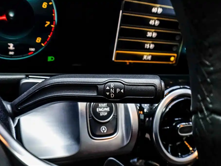 MERCEDES BENZ GLB 2022