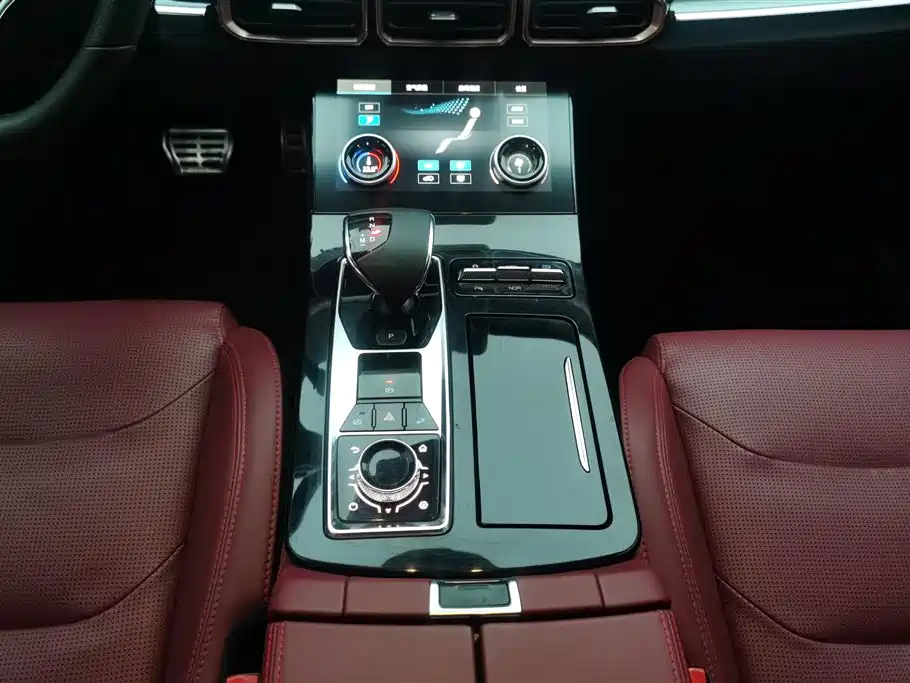 JETOUR X70 PLUS 2022