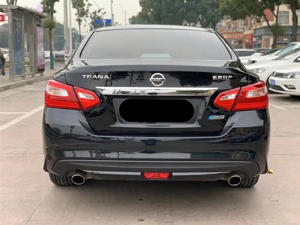 NISSAN TEANA 2018