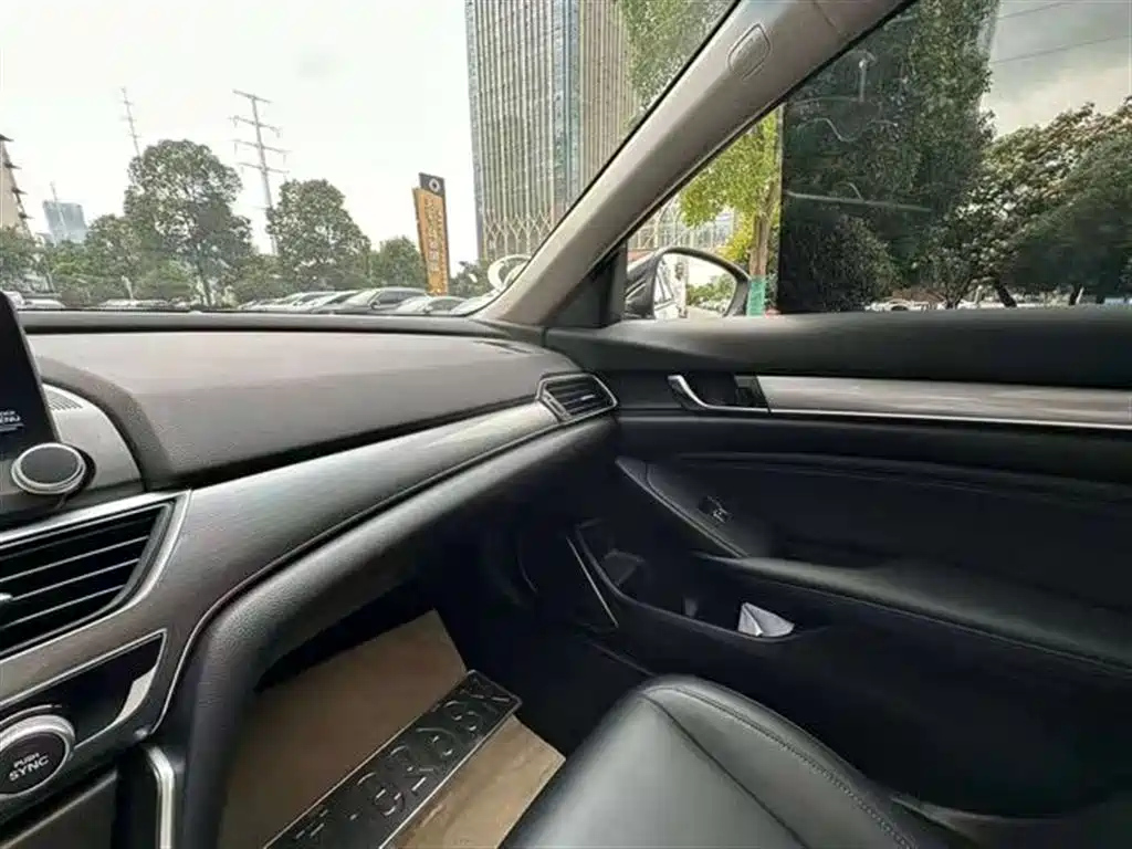 HONDA ACCORD 2021