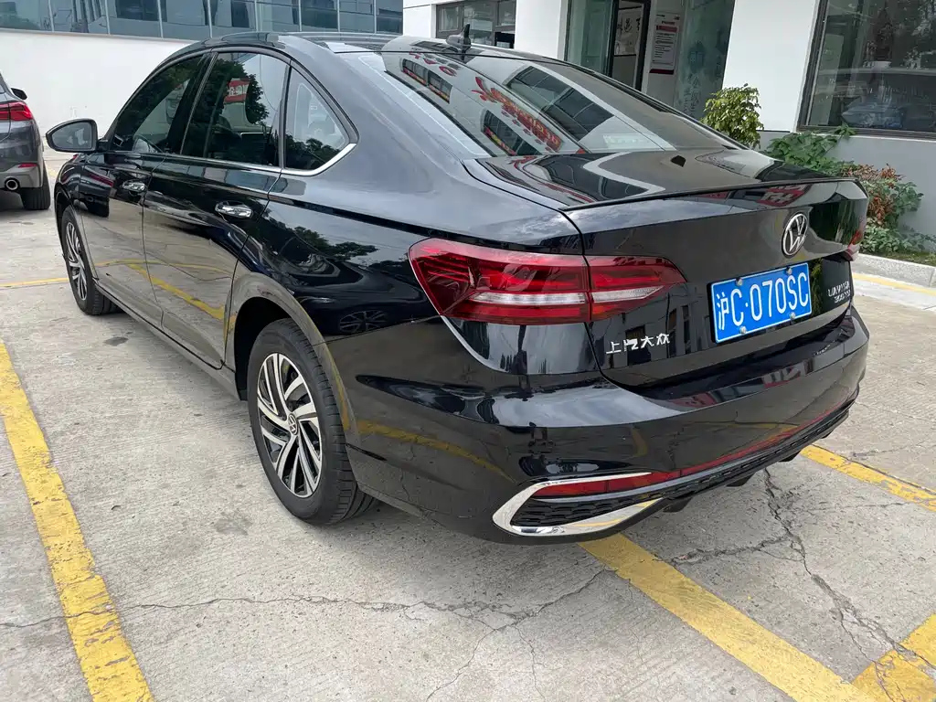 VOLKSWAGEN LAVIDA 2024