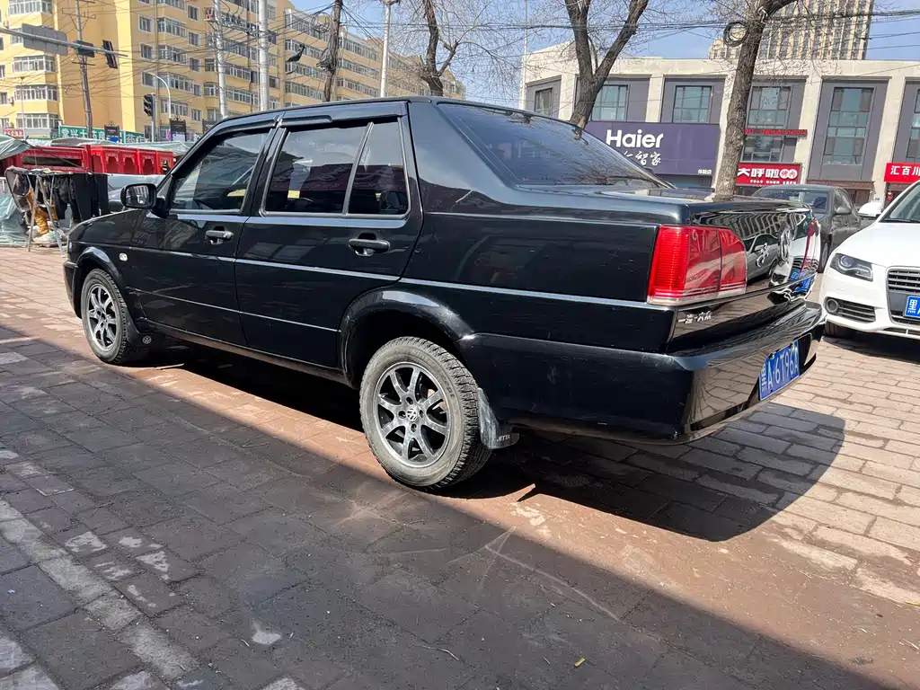 VOLKSWAGEN JETTA 2012