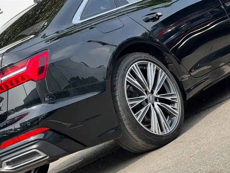 AUDI A6L 2020