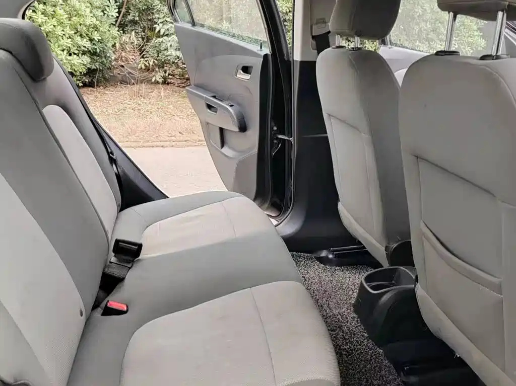 CHEVROLET OTHER 2011