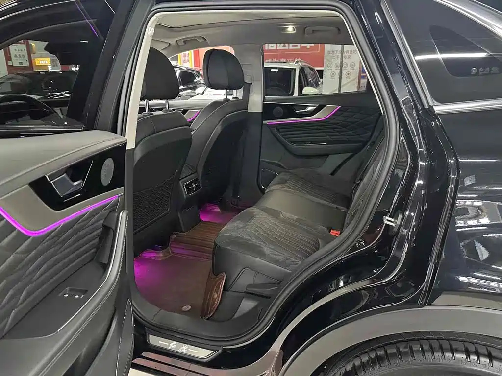 HONGQI HS5 2022