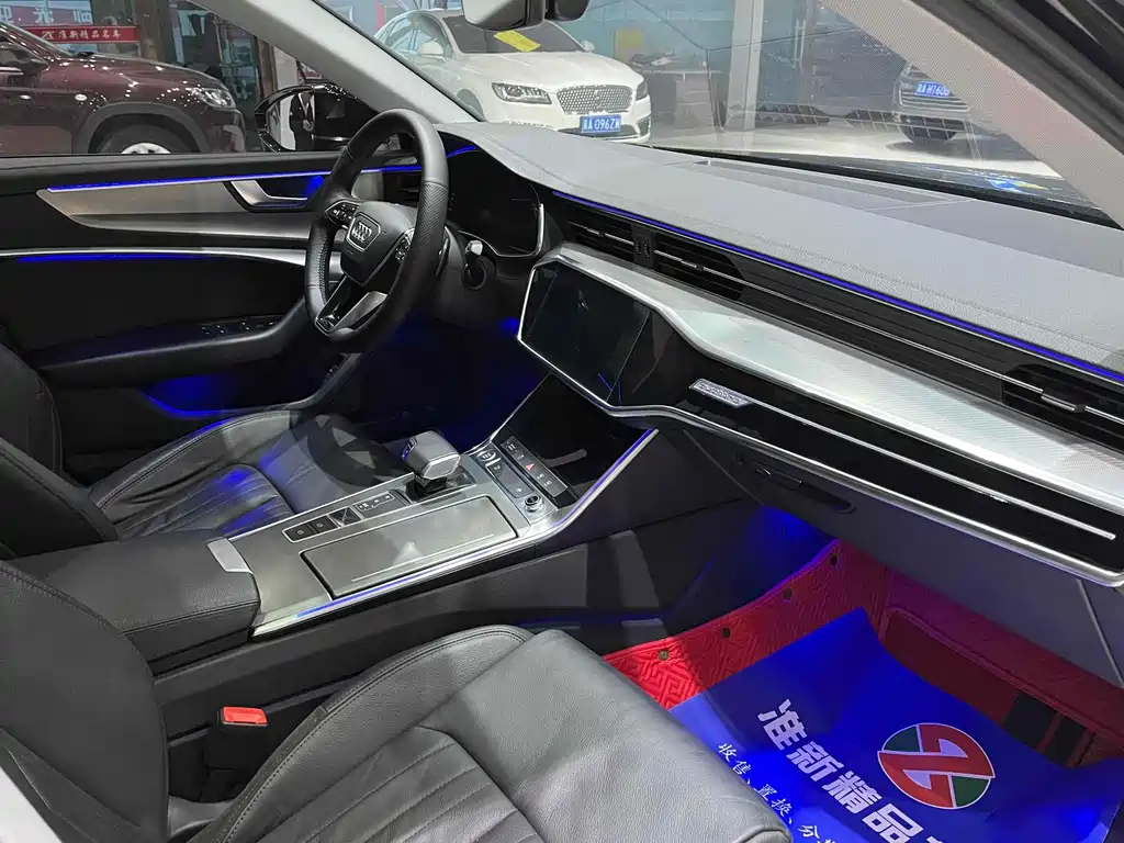 AUDI A6L 2019