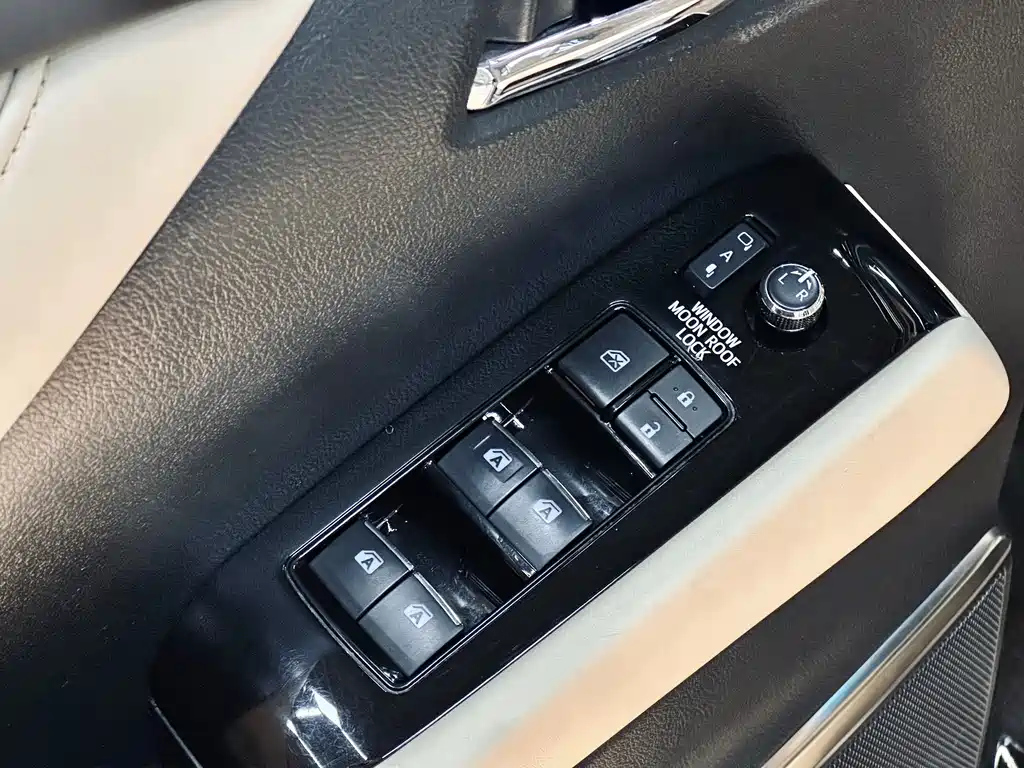 TOYOTA ALPHARD 2018