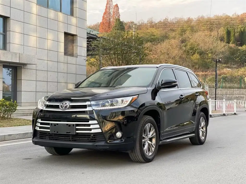 TOYOTA HIGHLANDER 2021