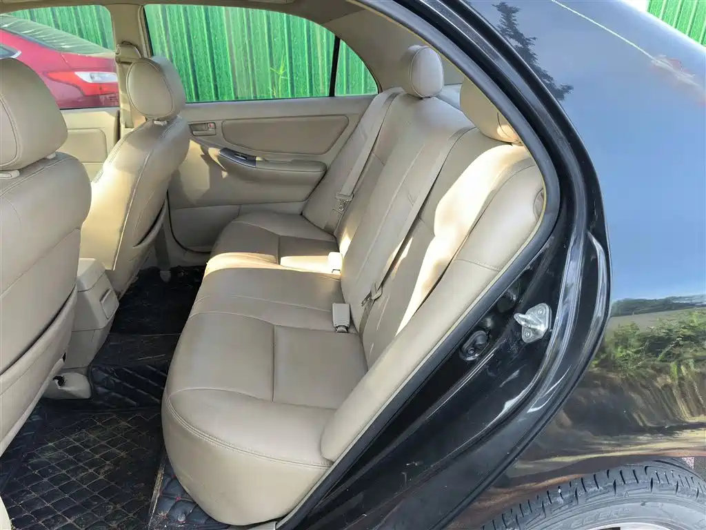 TOYOTA COROLLA 2013
