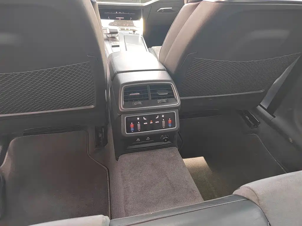 AUDI A6L 2023