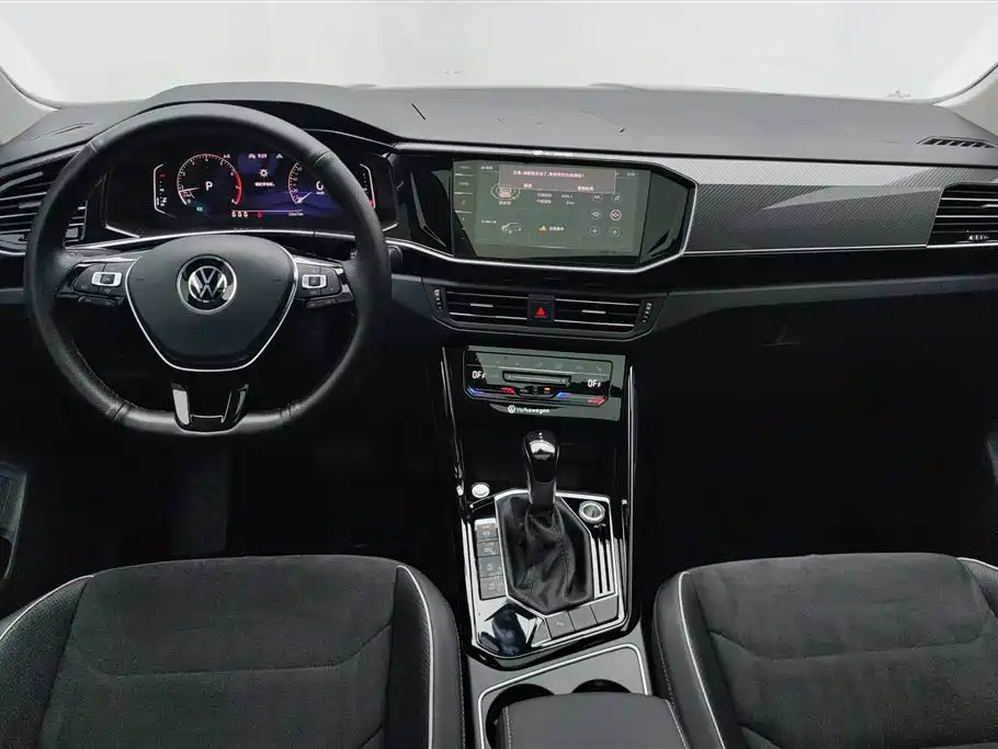 VOLKSWAGEN TAYRON 2020