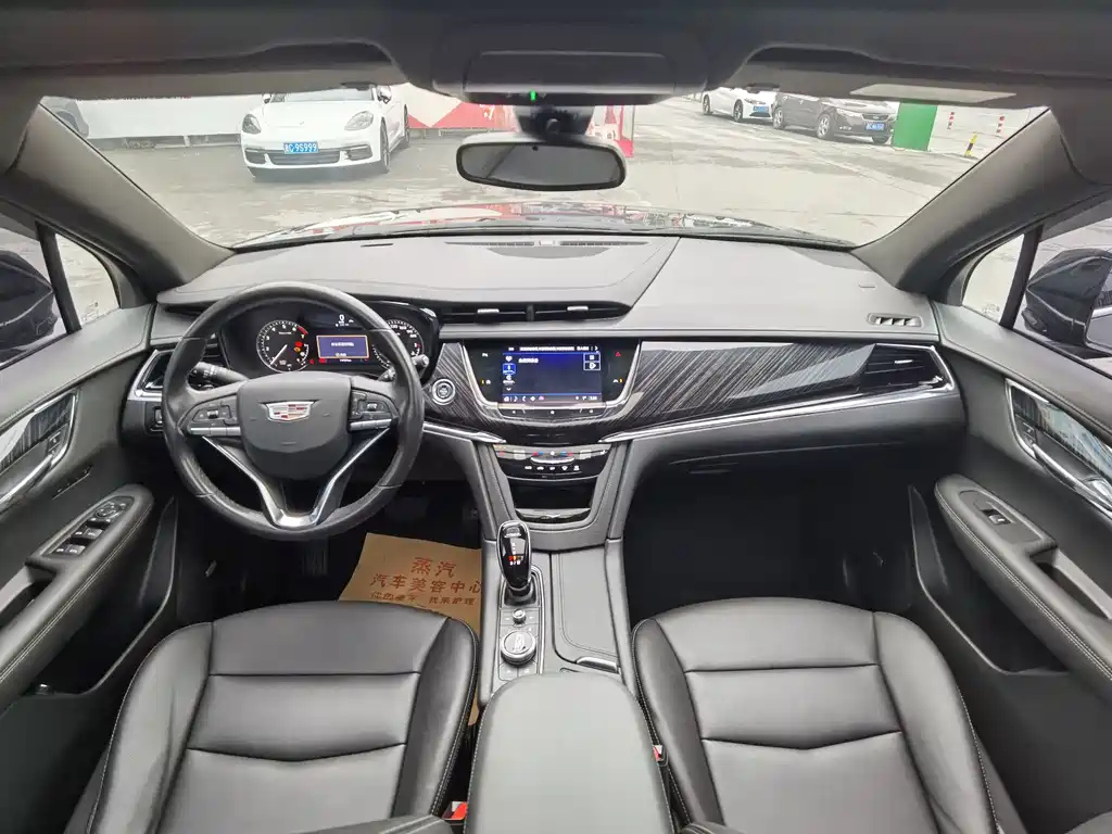 CADILLAC XT6 2021