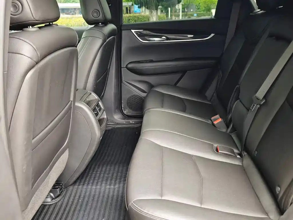 CADILLAC XT5 2020