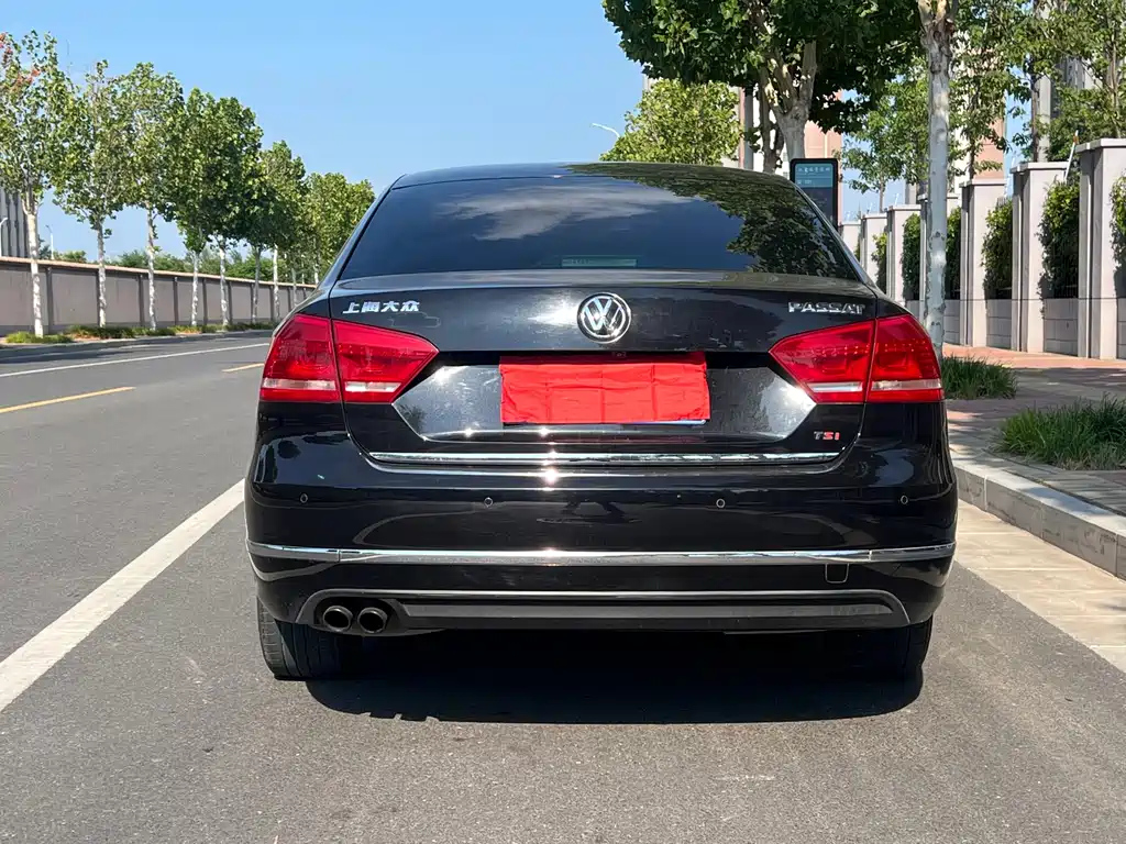VOLKSWAGEN PASSAT 2015