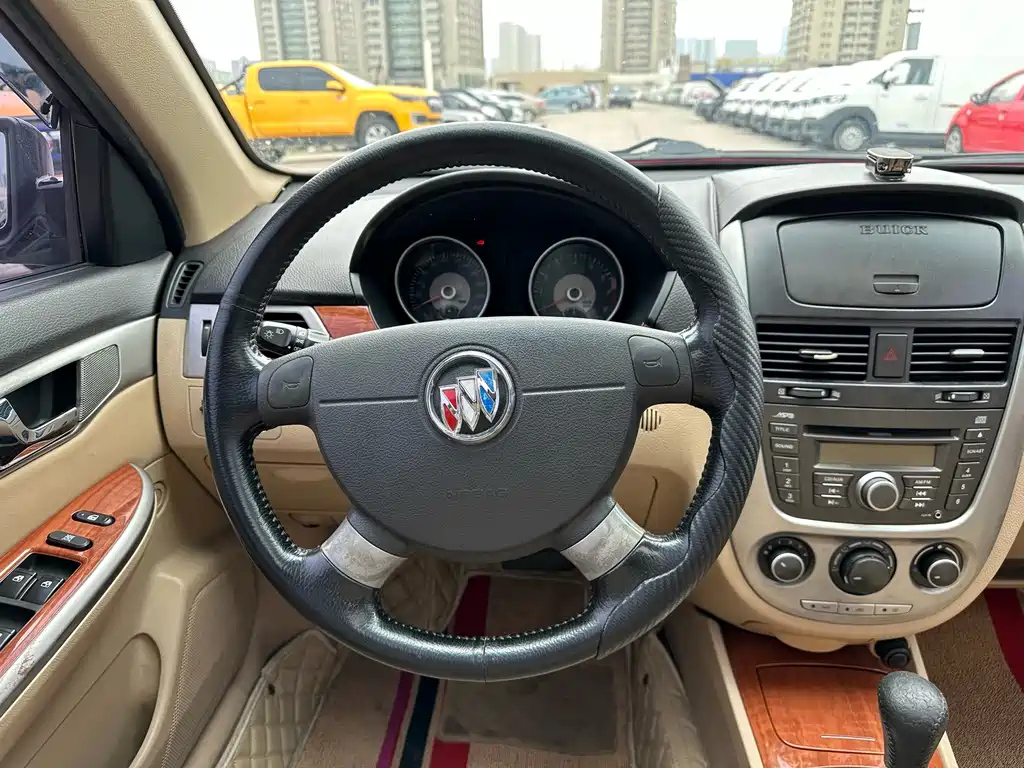 BUICK EXCELLE 2012
