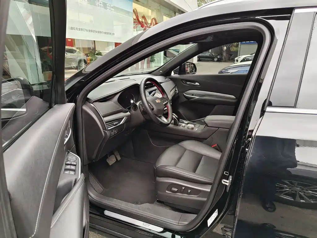 CADILLAC XT4 2020