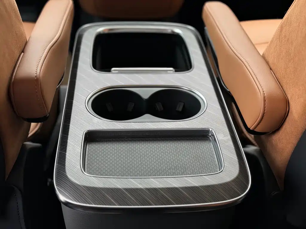 HONGQI HQ9 2023