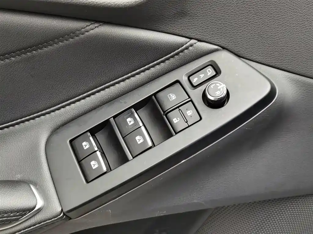 TOYOTA AVALON 2022