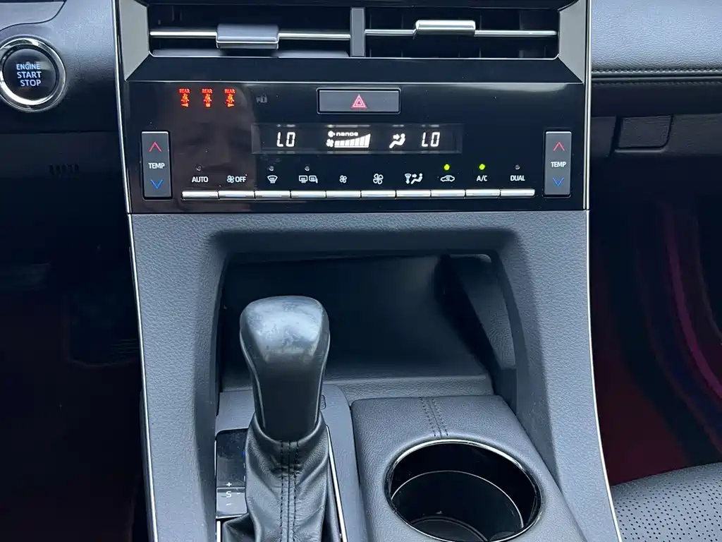 TOYOTA AVALON 2022