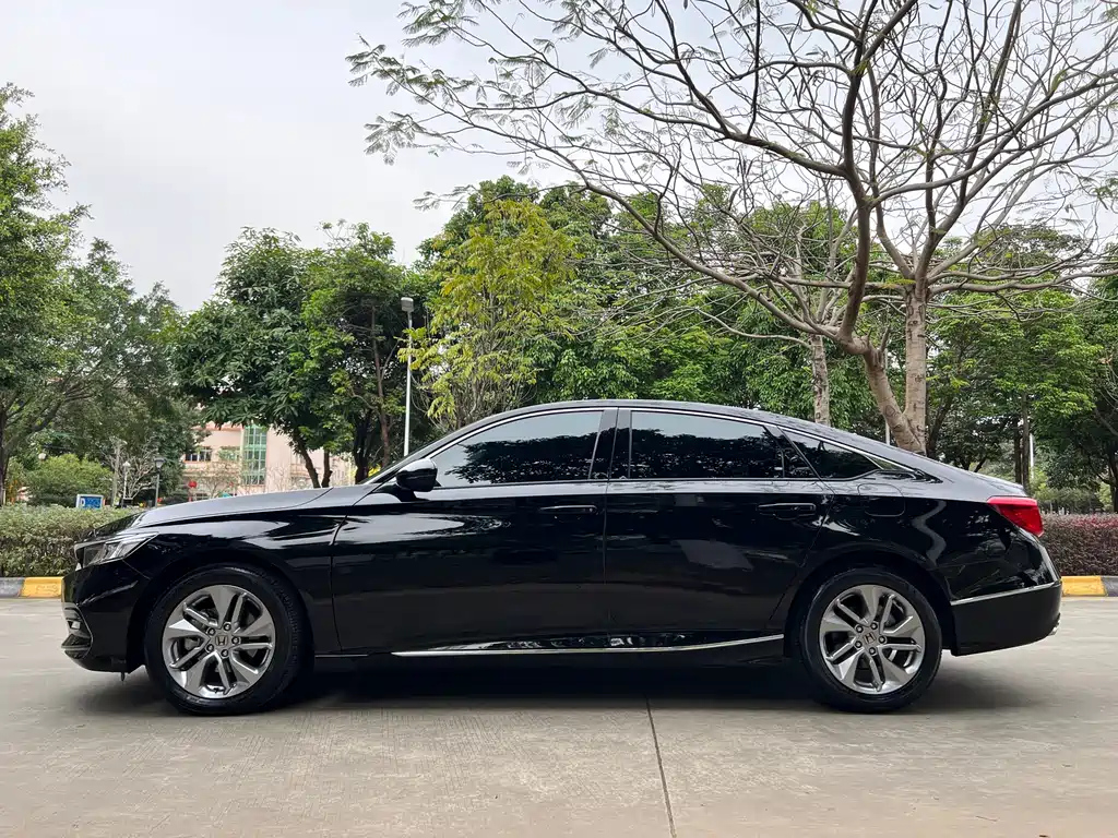 HONDA ACCORD 2021
