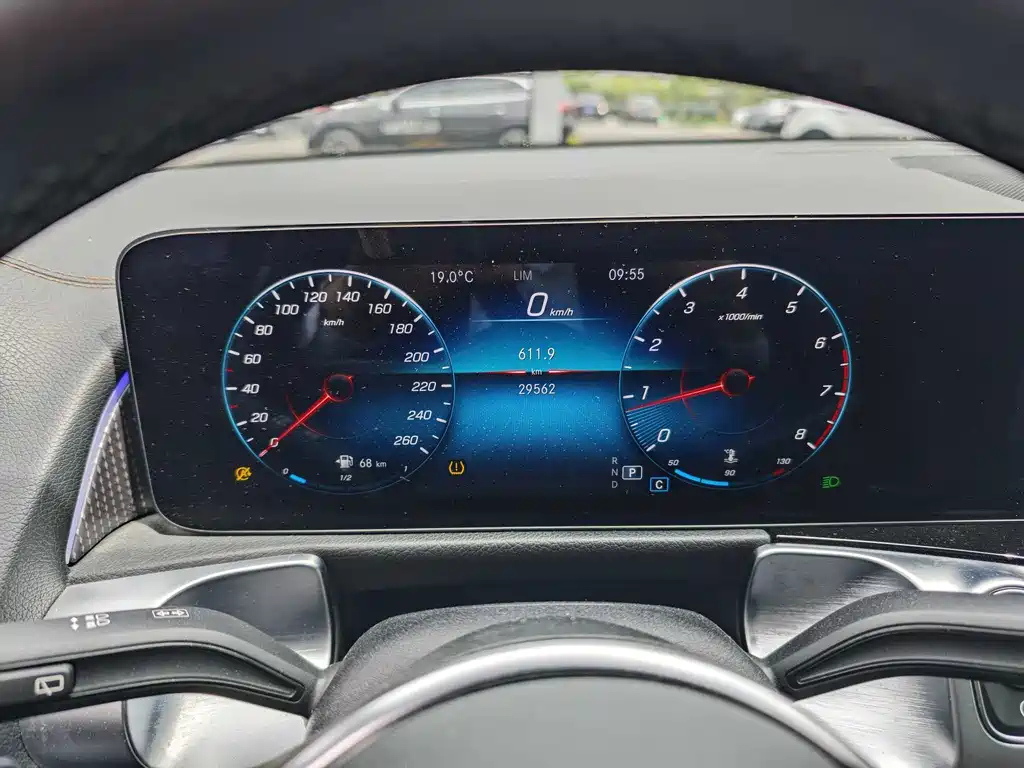 MERCEDES BENZ GLB 2021