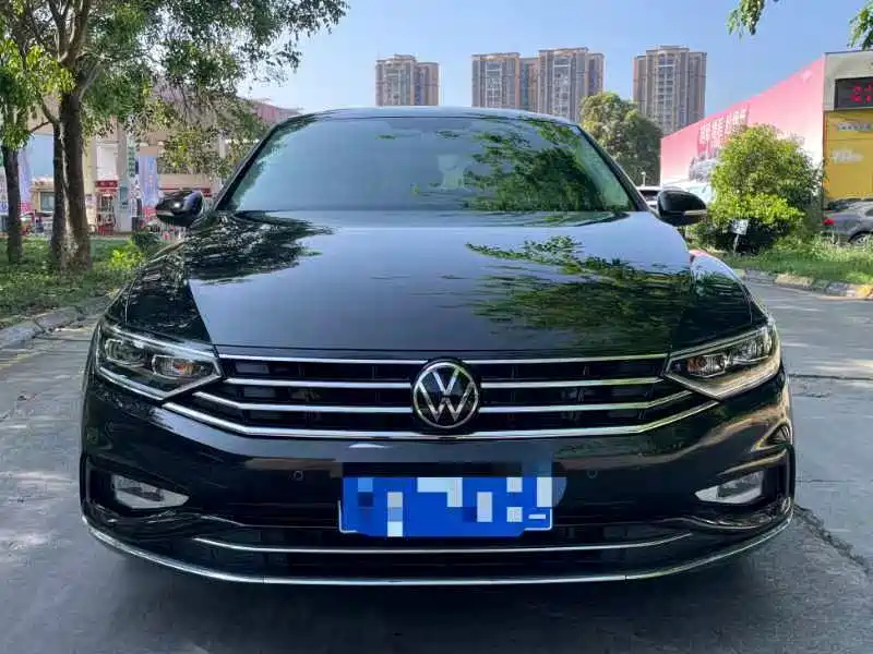 VOLKSWAGEN MAGOTAN 2021