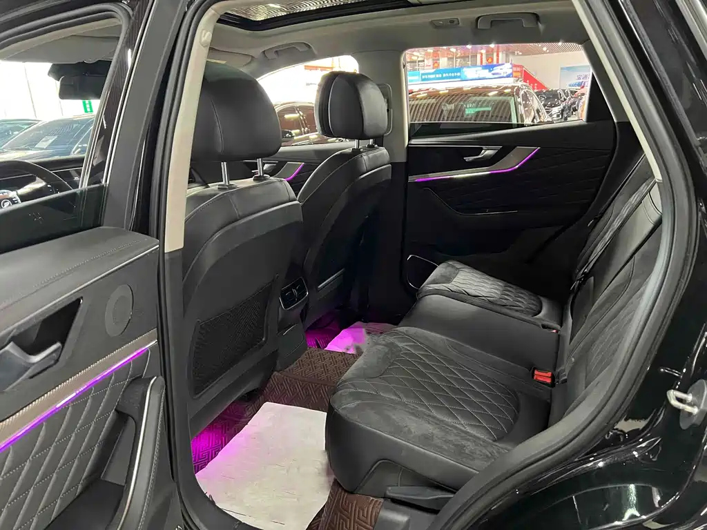 HONGQI HS5 2019