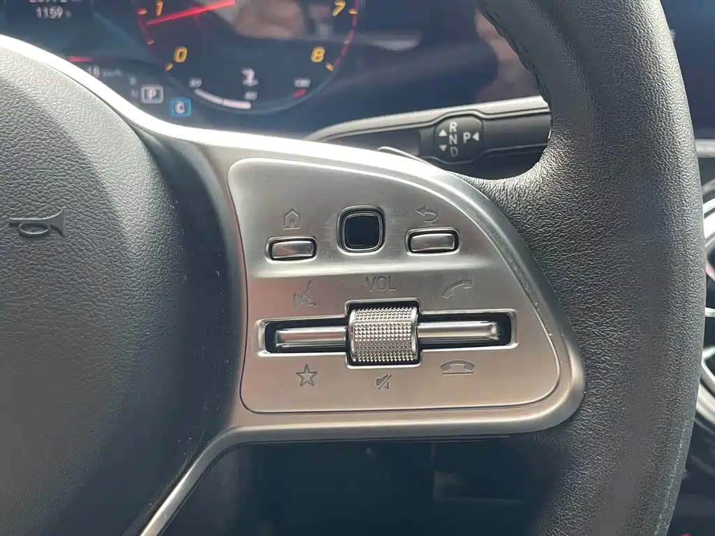 MERCEDES BENZ A-CLASS 2021