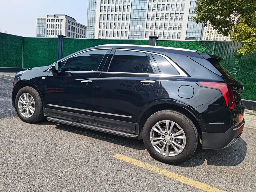CADILLAC XT5 2021