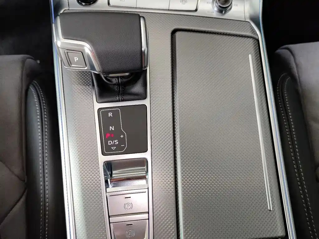 AUDI A6L 2024