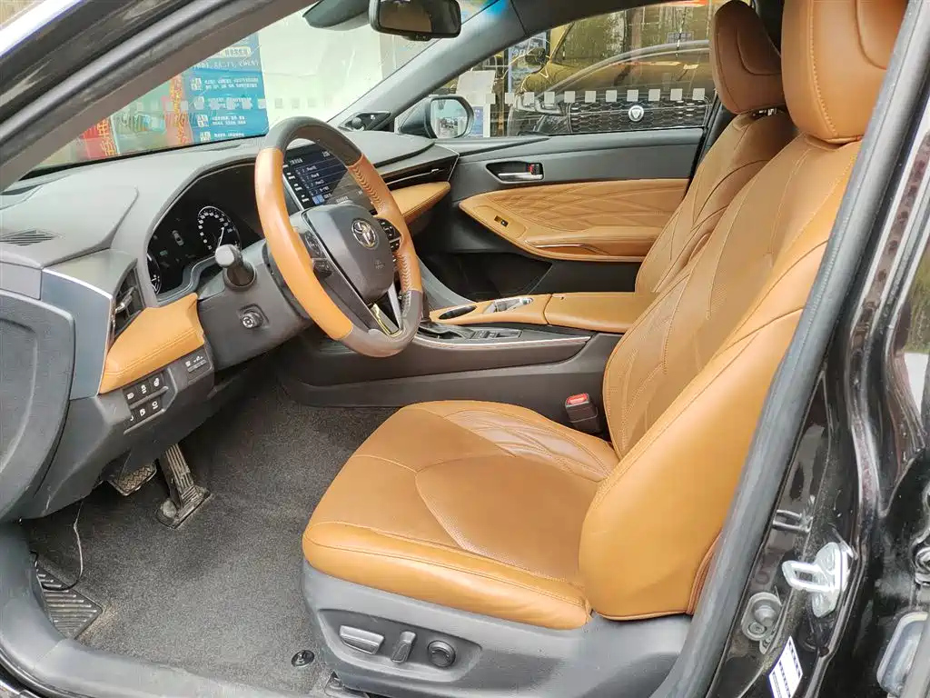 TOYOTA AVALON 2019