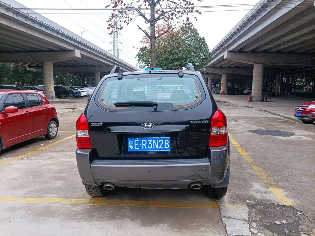 HYUNDAI TUCSON 2010