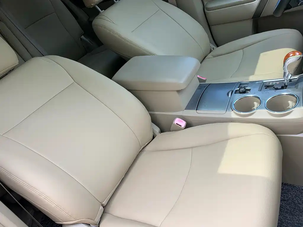 TOYOTA HIGHLANDER 2009