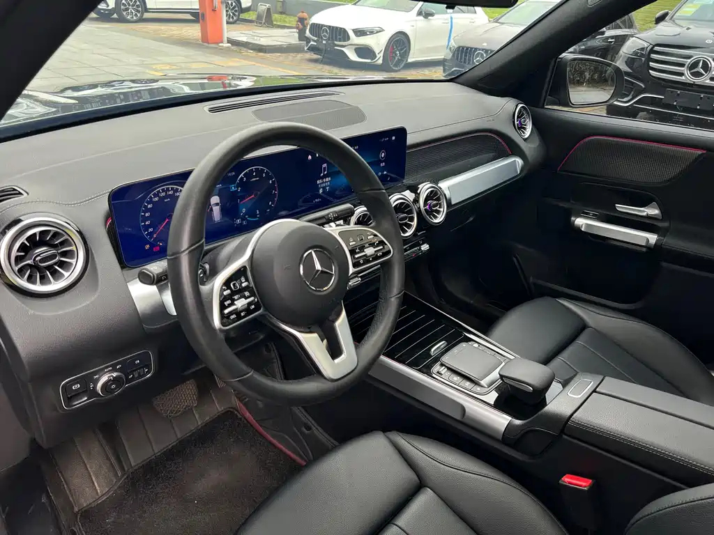 MERCEDES BENZ GLB 2022