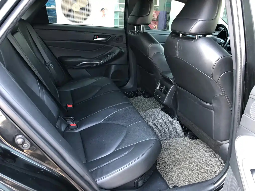 TOYOTA AVALON 2021
