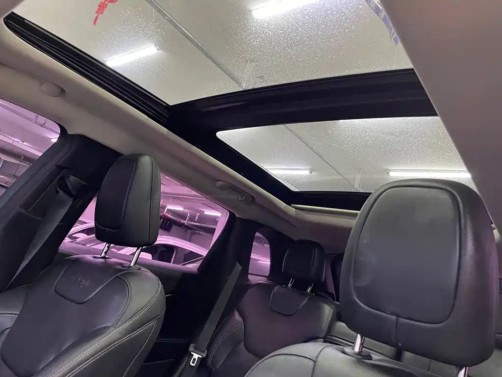 JEEP CHEROKEE 2018