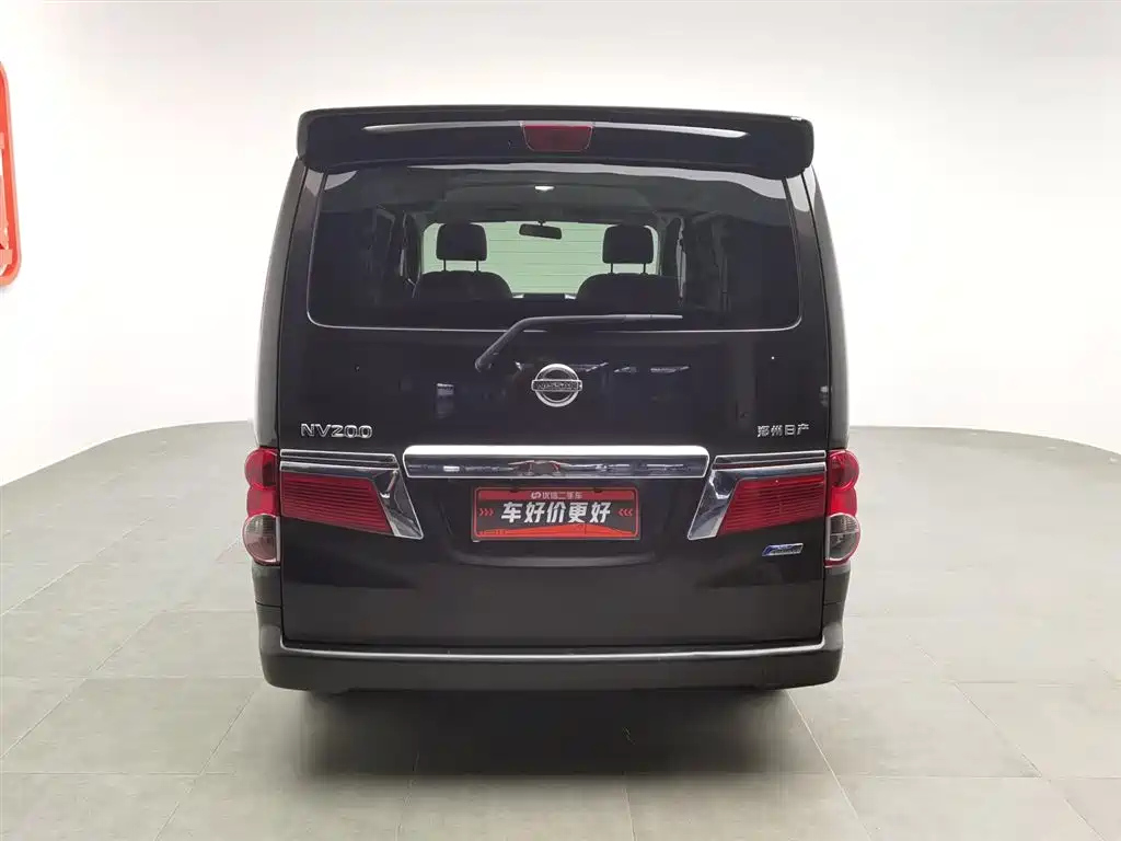 NISSAN NV200 2017