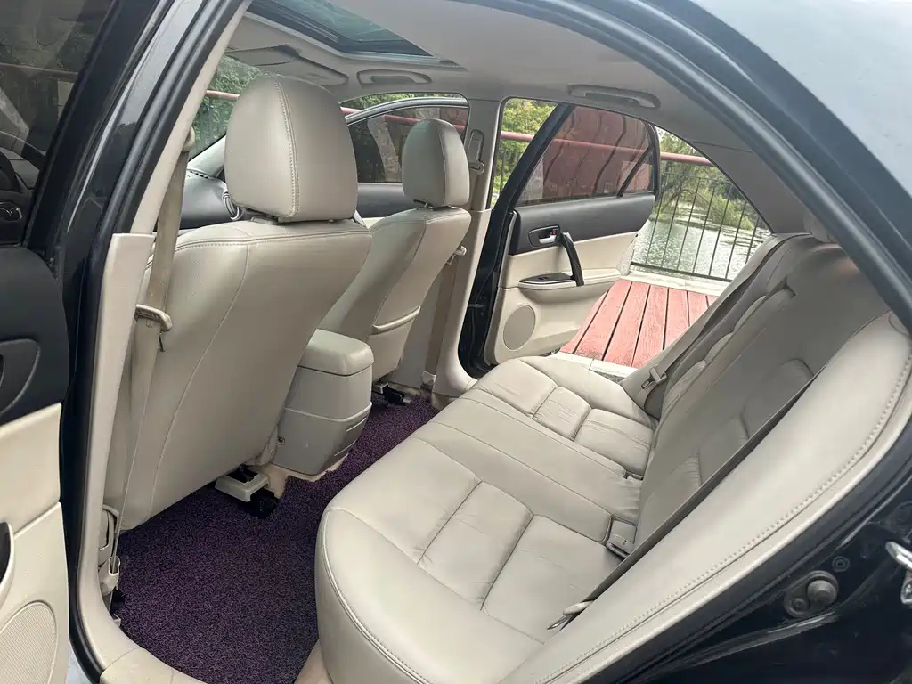 MAZDA 6 2010