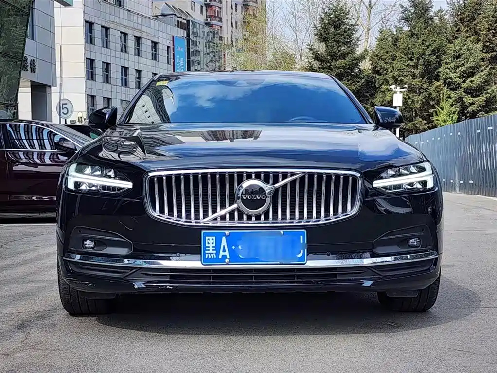 VOLVO S90 2021