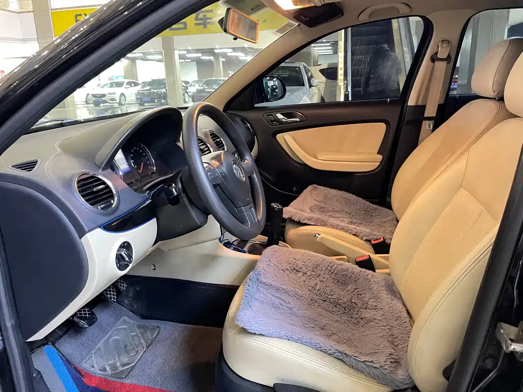 VOLKSWAGEN LAVIDA 2011