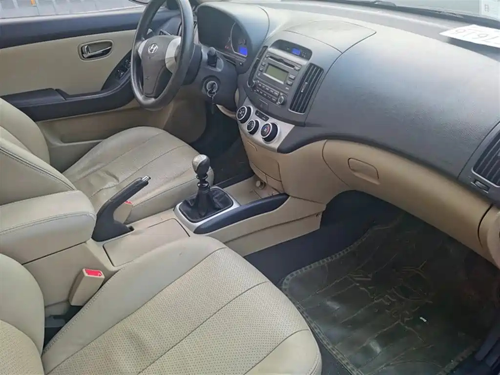 HYUNDAI CELESTA 2009