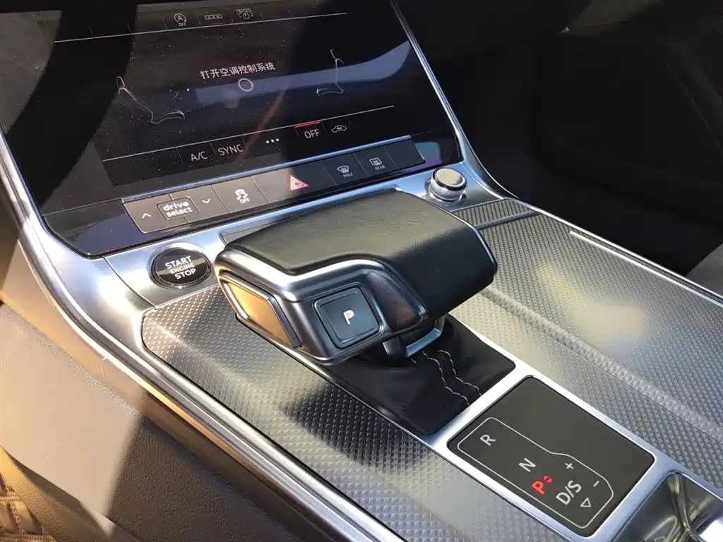 AUDI A6L 2022