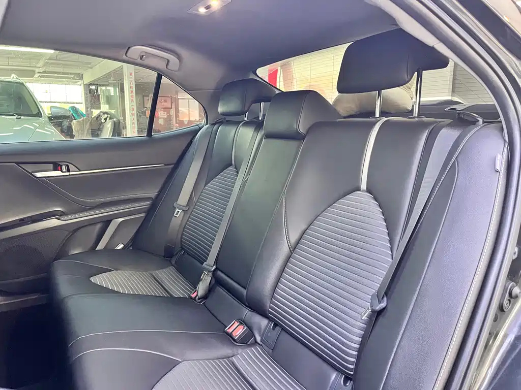TOYOTA CAMRY 2022